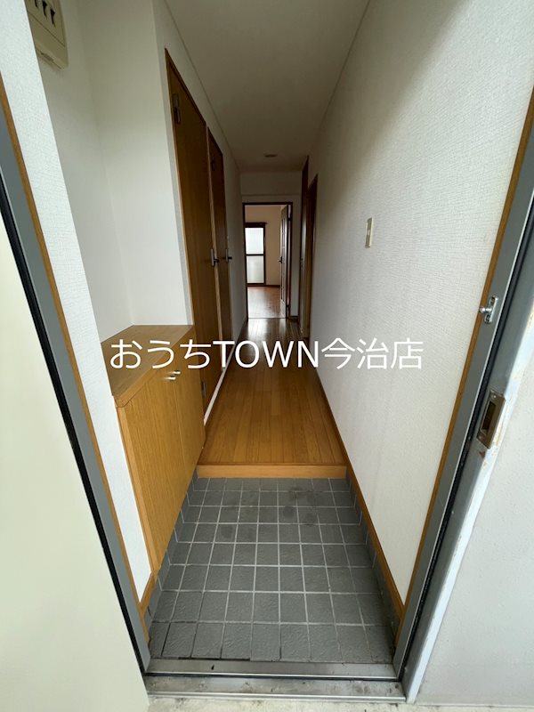 プチメゾンＫ 玄関
