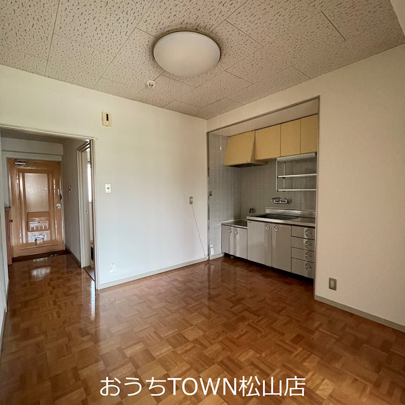 徳和マンション キッチン