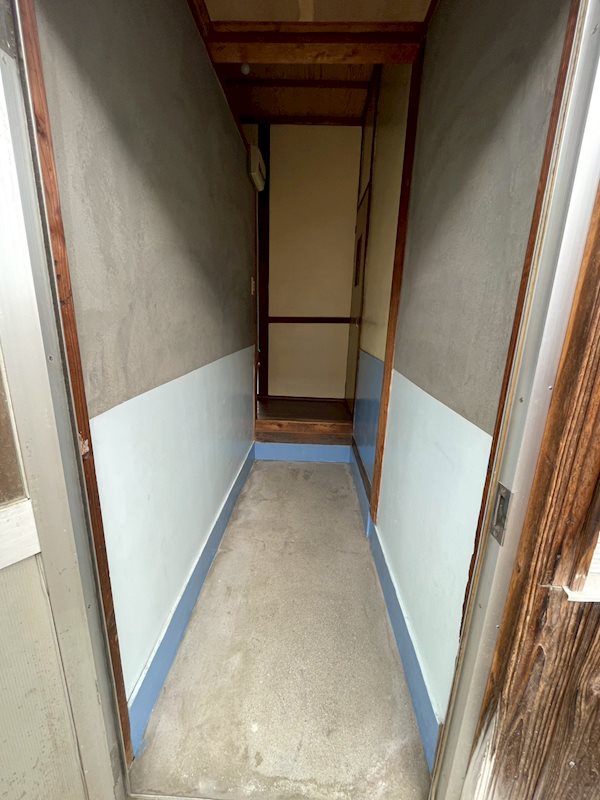 田辺住宅  玄関