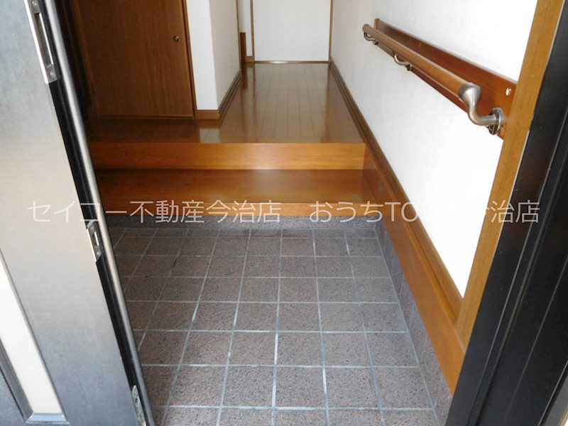 松本マンション 玄関