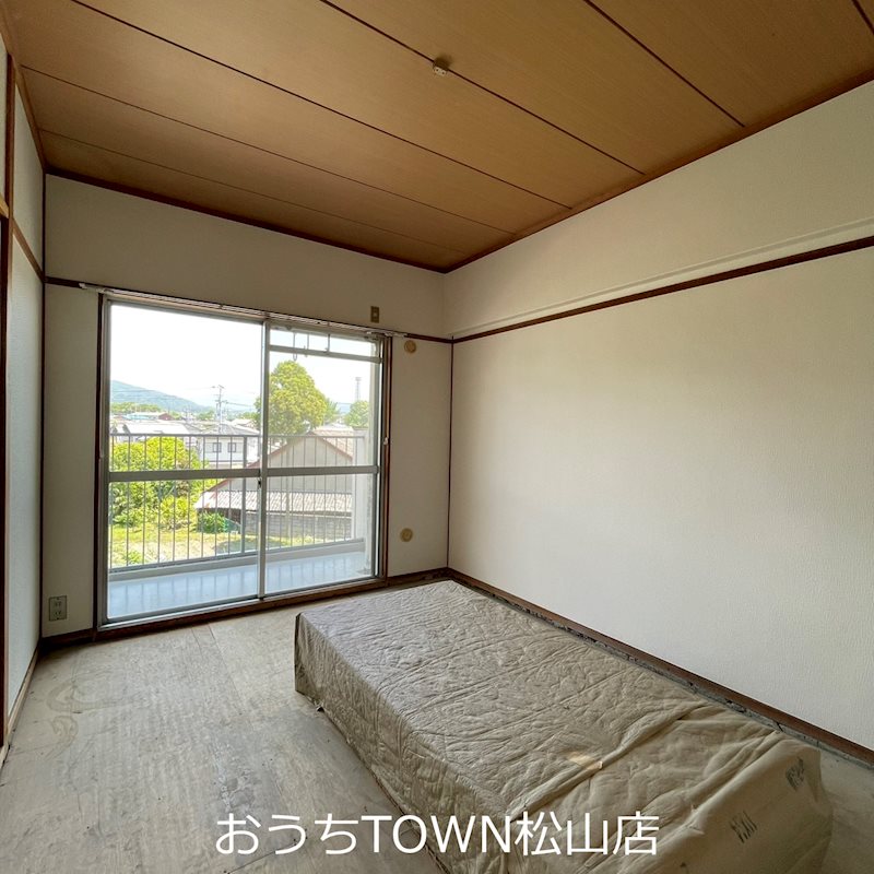 徳和マンション ベッドルーム