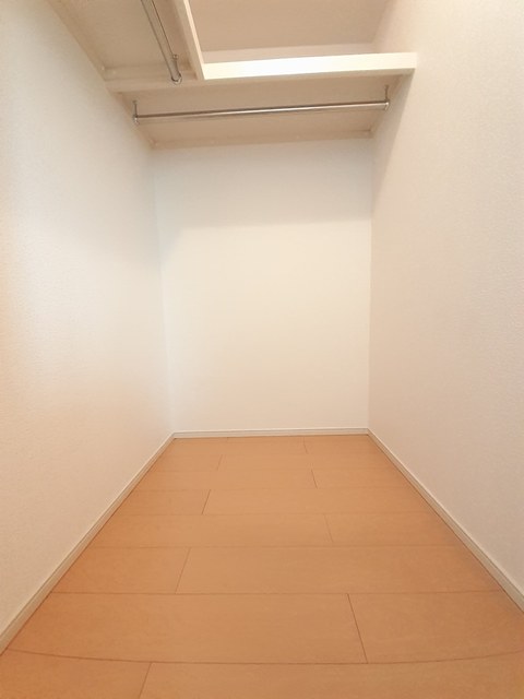 ビルゴ・プラシード その他2