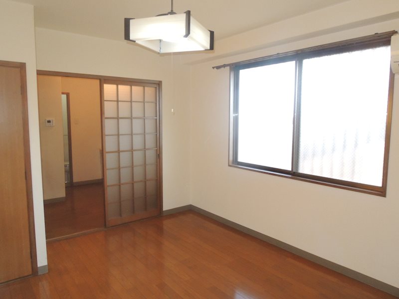 メゾンラベール本町 ベッドルーム