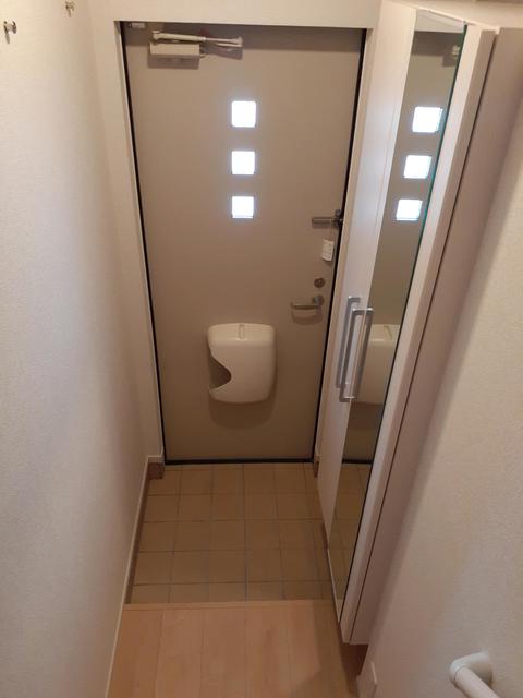ガリーナタウン睦　Ａ 玄関