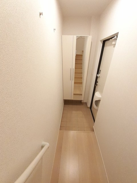 サンリット峰 玄関