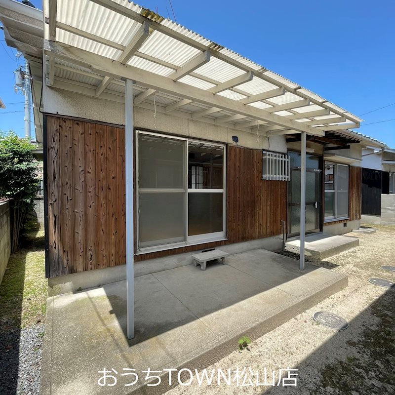 仙波貸家（北久米・平屋） ベランダ