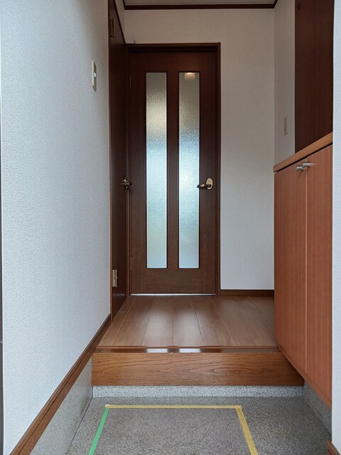 フォレスタ・Ｔ２ 玄関