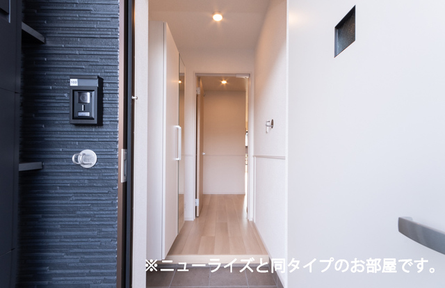 メゾン・ミクニⅡ 玄関