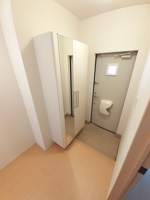 ラ　ルーチェ　Ｂ 玄関