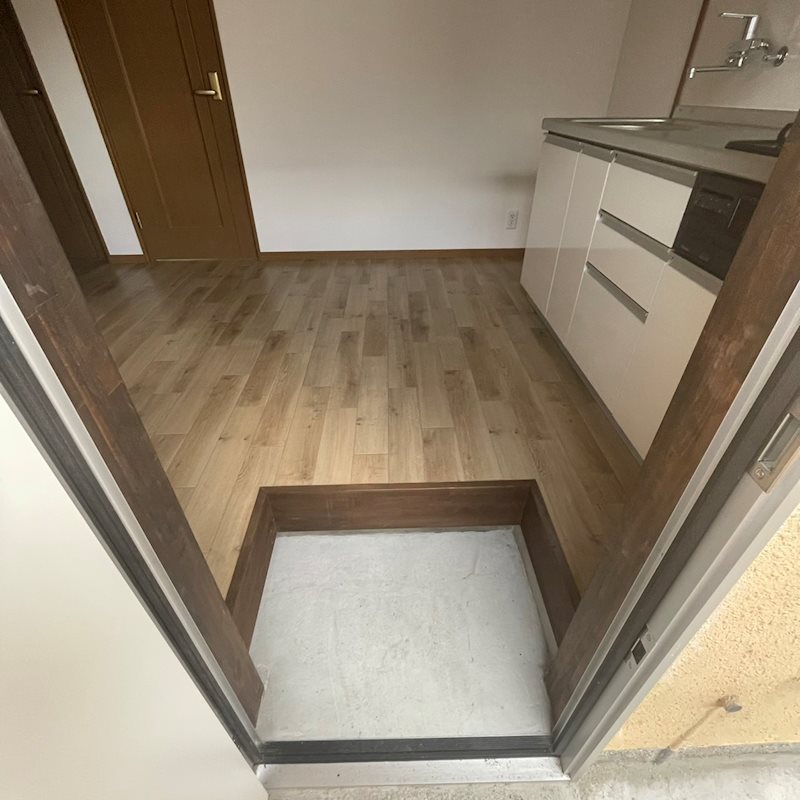 コーポ斉院 玄関