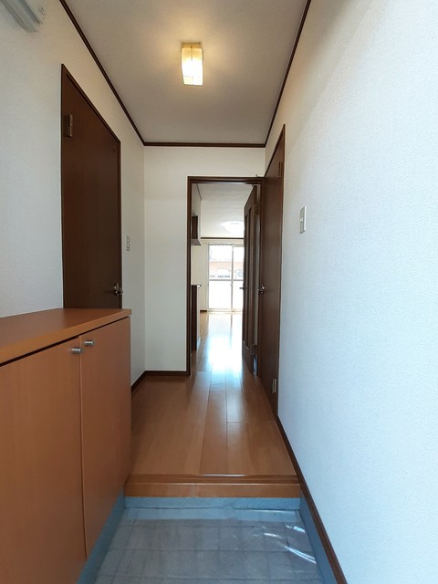 メゾン２１ 玄関