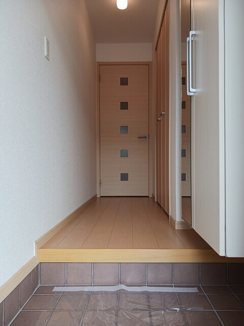 クラージュ 玄関