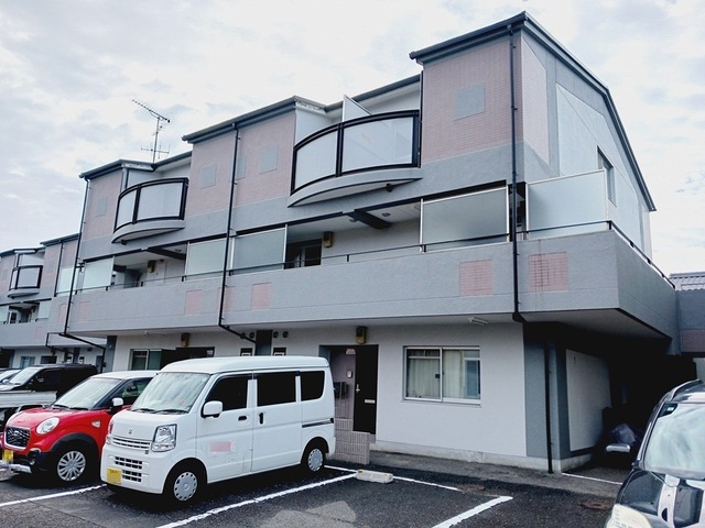 長月 201号室 外観