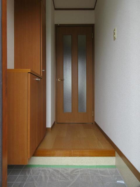 ビルゴ・レオーネＢ 玄関