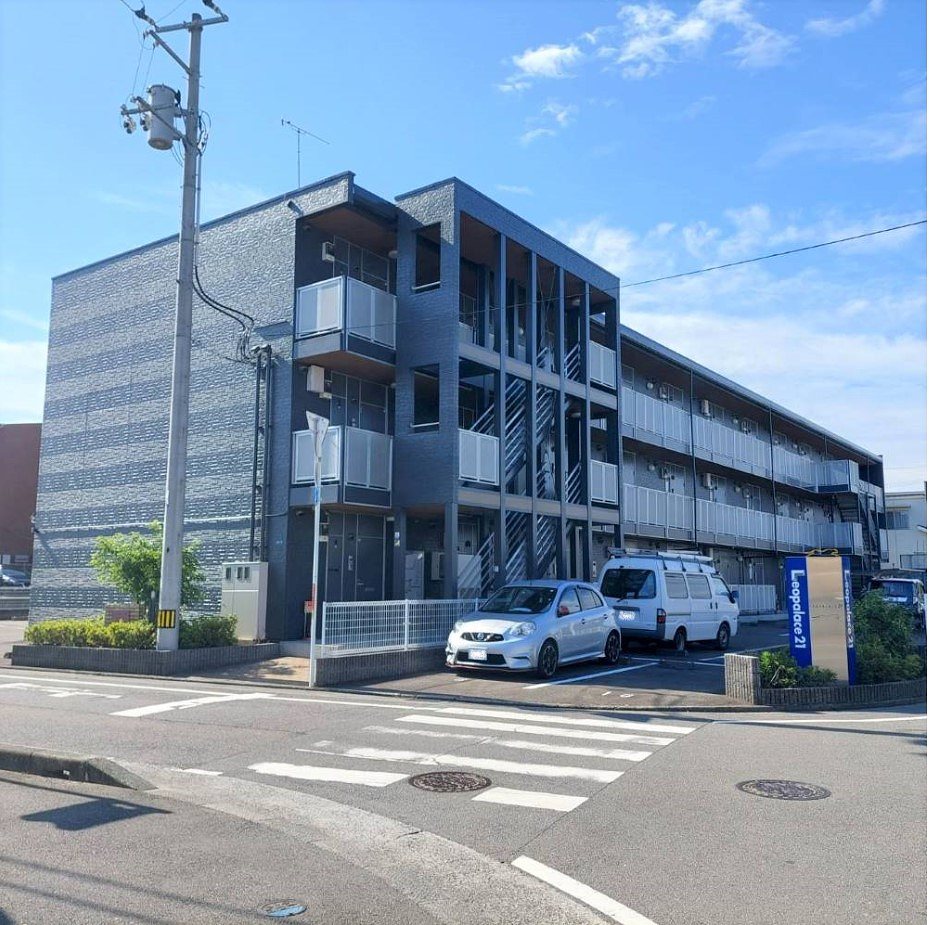 レオパレス松山インター 102号室 外観