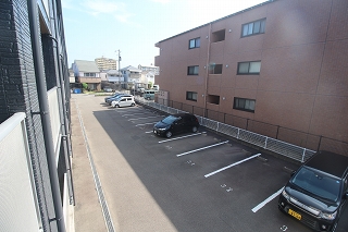 レオパレス松山インター その他8