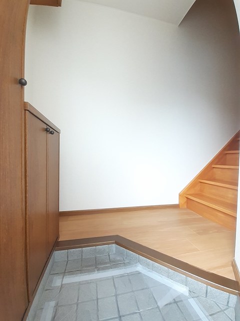 エスポワールシティＢ 玄関