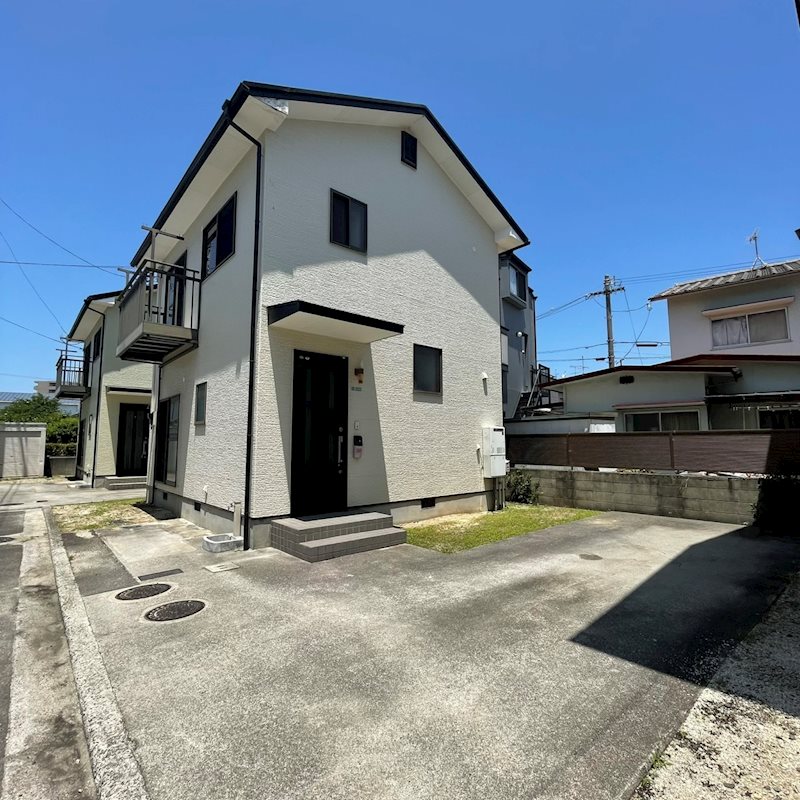 パーシモンオカダ 外観
