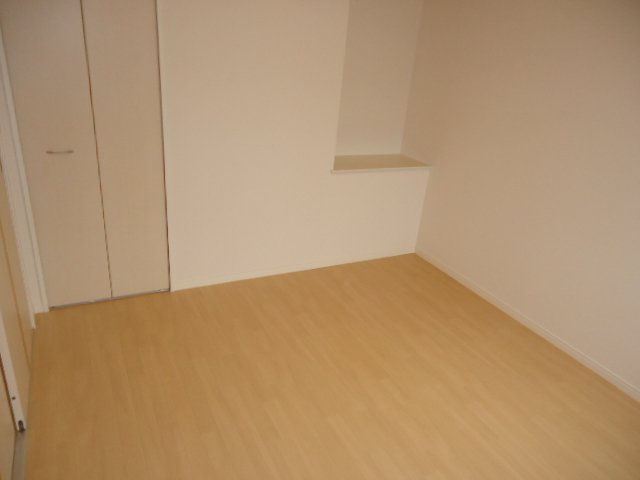 ヴィラ田中A ベッドルーム