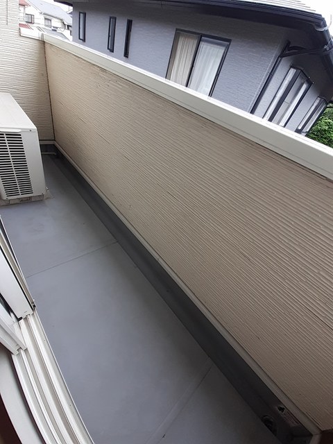 グレイス　愛 ベランダ