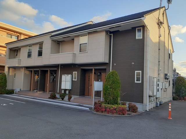 グランド　アーネストＣ 102号室 外観