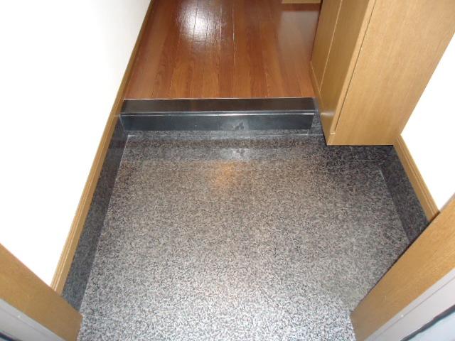 ラ・ティエラ 玄関