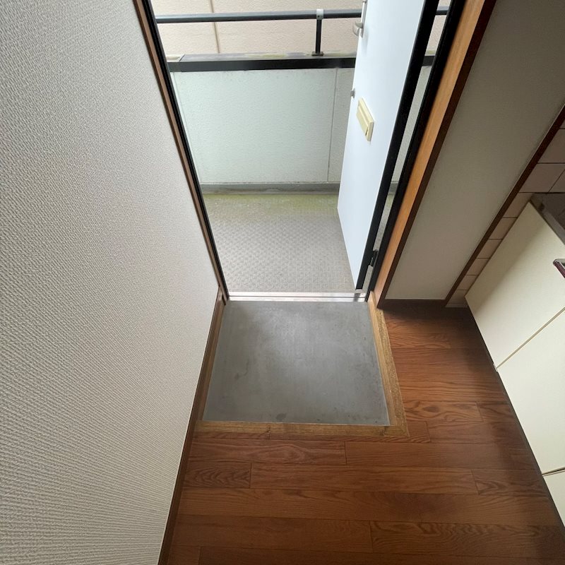 コンフォートブル山本 玄関