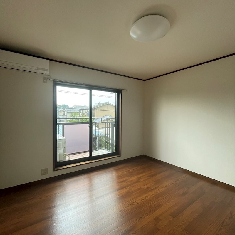 コンフォートブル山本 ベッドルーム