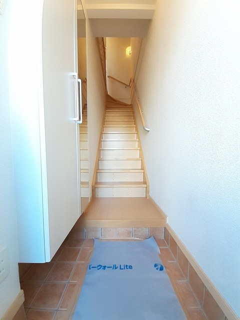 メゾン　ルポ 玄関