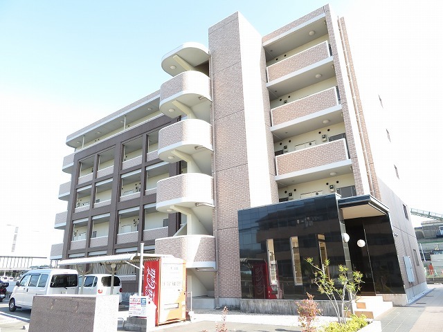 ラルジュ・クレール 302号室 外観