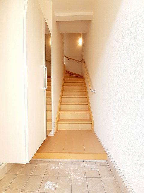 ブルージュ　Ａ 玄関