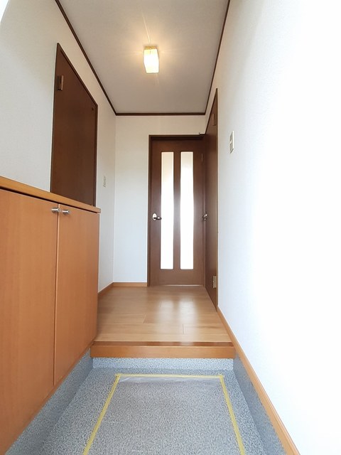 フォレスタ・Ｔ２ 玄関