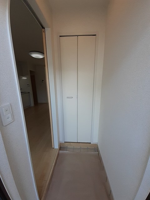 ミドル・クレメント 玄関