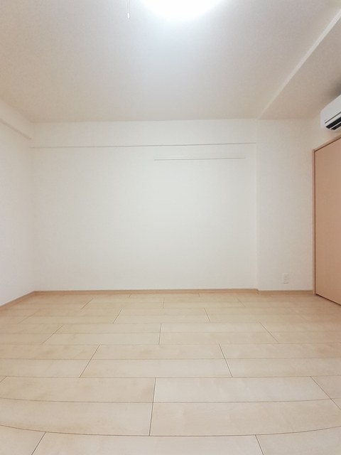 アライブ・スクエア ベッドルーム