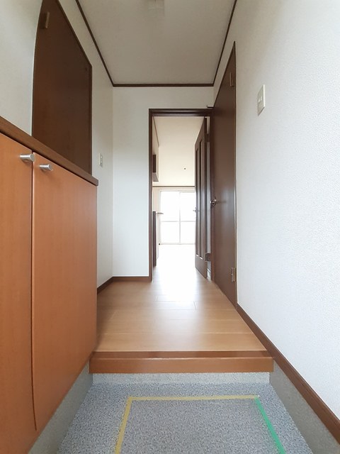フォレスタ・Ｔ２ 玄関