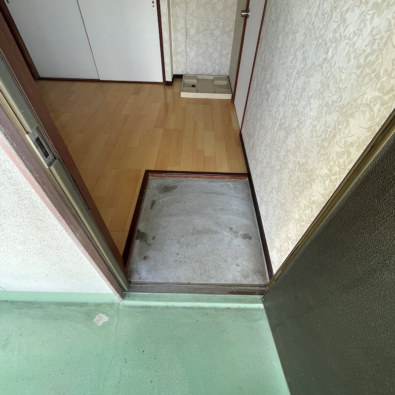 北久米荘 玄関