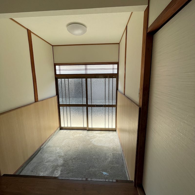 松本MK貸家  玄関