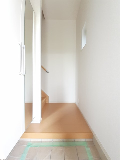 ステラ　アイ 玄関
