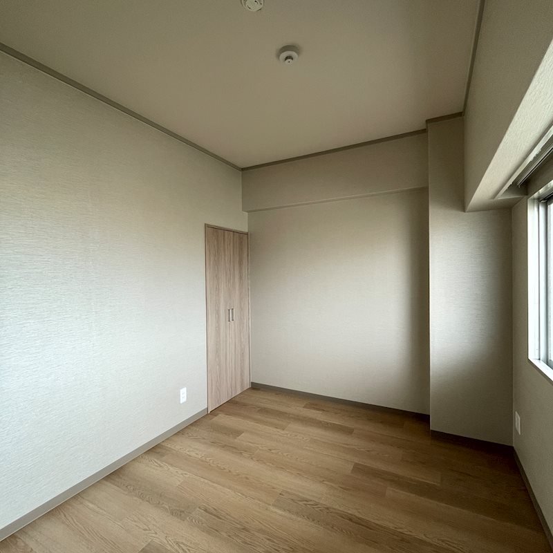 太陽山越ビル  ベッドルーム