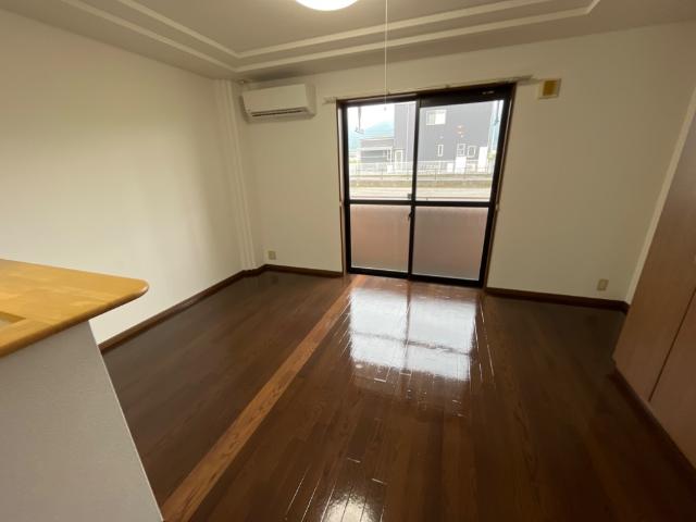 ラ・ティエラ リビング