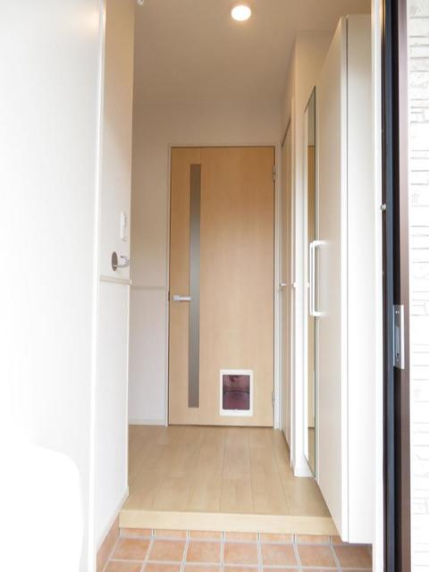 ガーベランスＡ 玄関