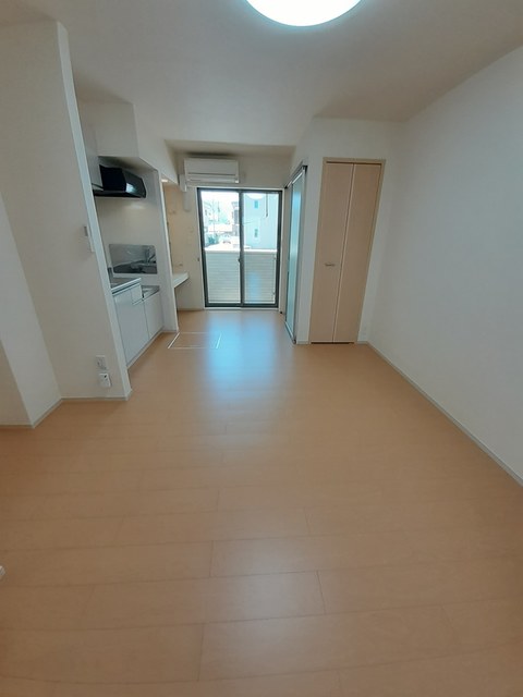 フローラ リビング