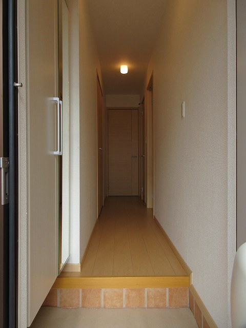 トレスタージュ　Ｂ 玄関