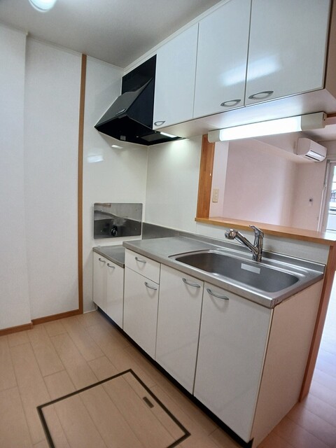 プリムローズ　泉宮　Ａ キッチン