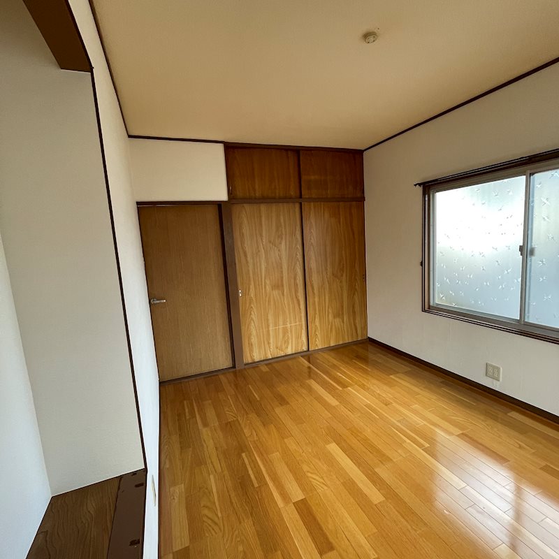 木山KS貸家　３ ベッドルーム