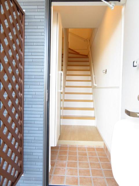 ミルネハイツ５ 玄関