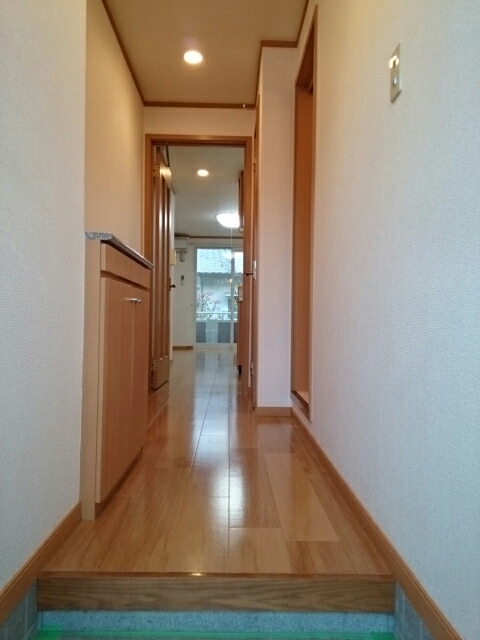 ミルト・ミッテⅢ 玄関