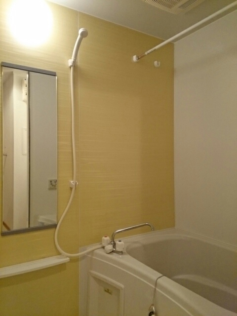 フルール　Ａ 風呂画像