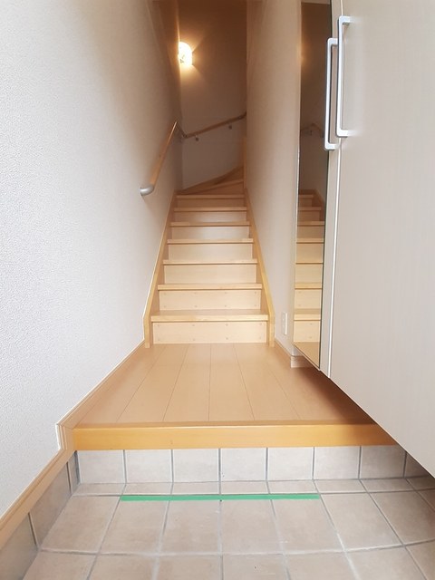 カルフール・Ｋ 玄関