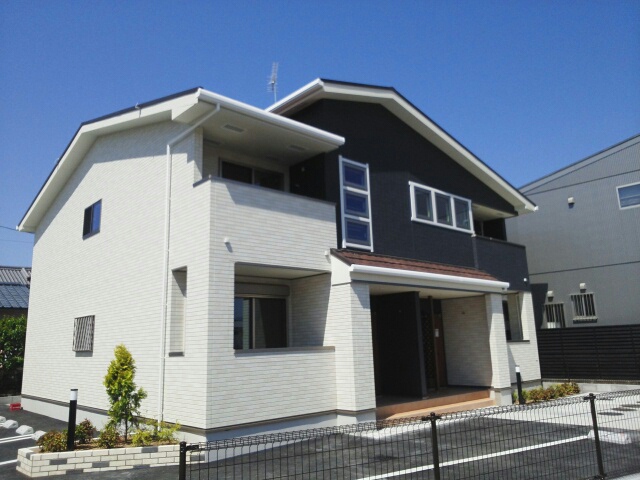 フローリッシュ 201号室 外観